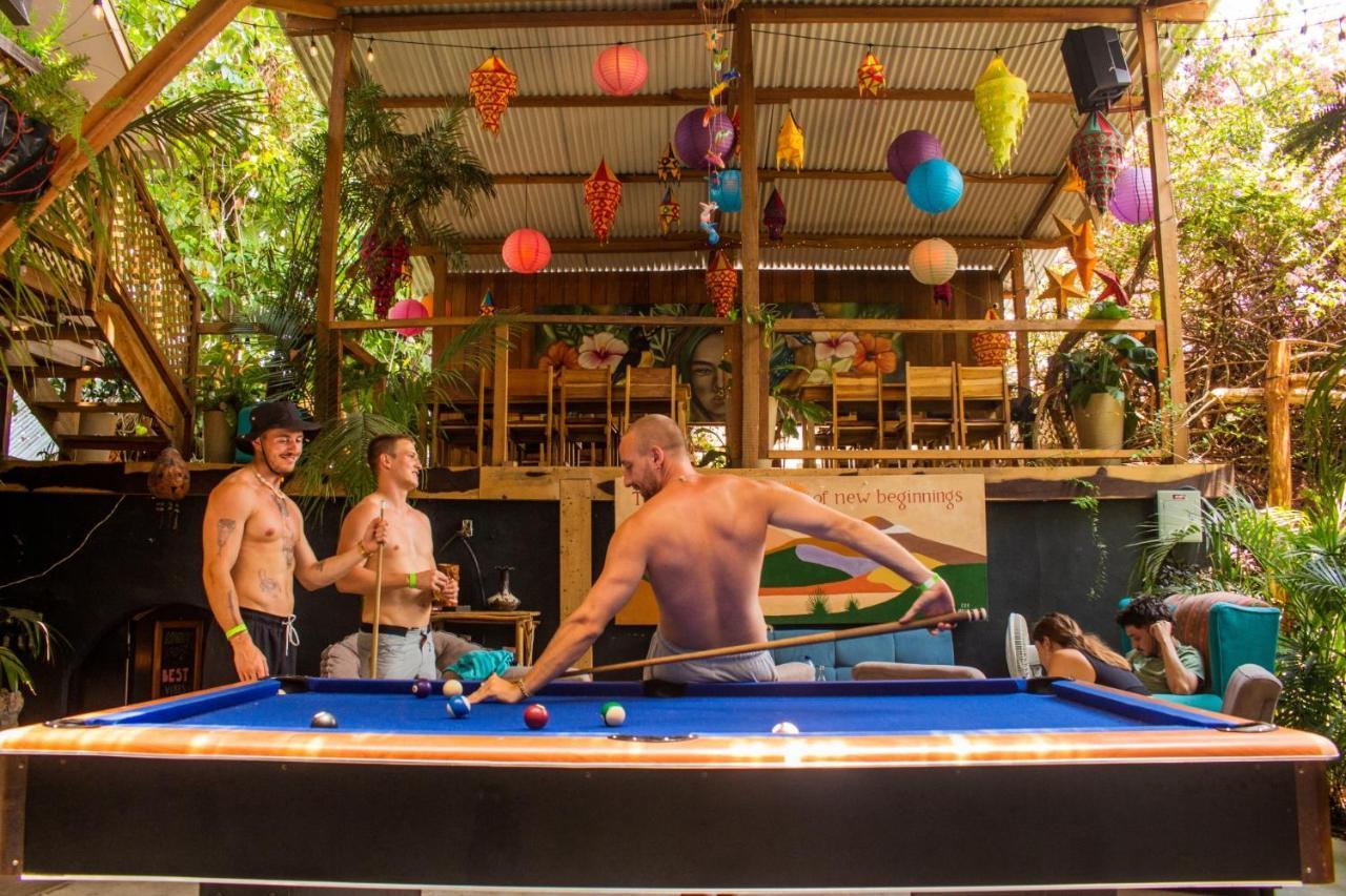 Los Amigos Hostel Флорес Екстер'єр фото