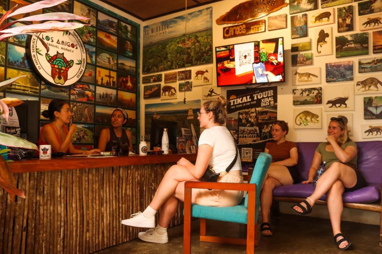 Los Amigos Hostel Флорес Екстер'єр фото